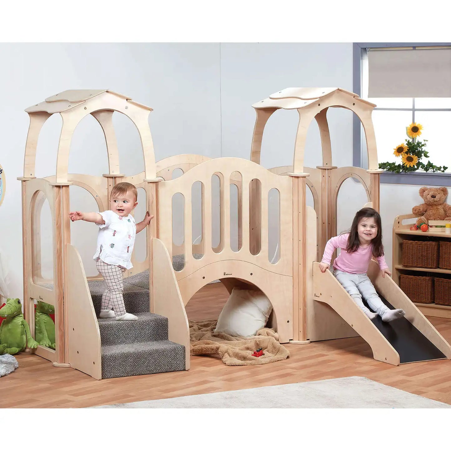 Hide N Slide Kinder Gym With Roof (20884) (PT865)