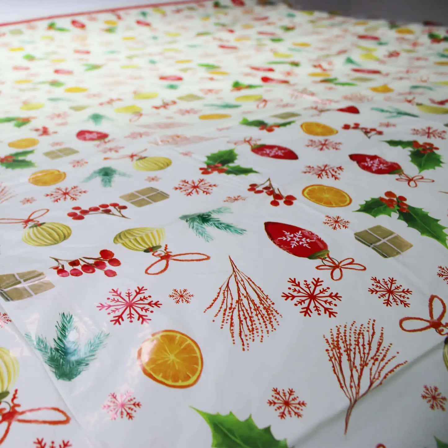 Christmas Traditional Table Cover