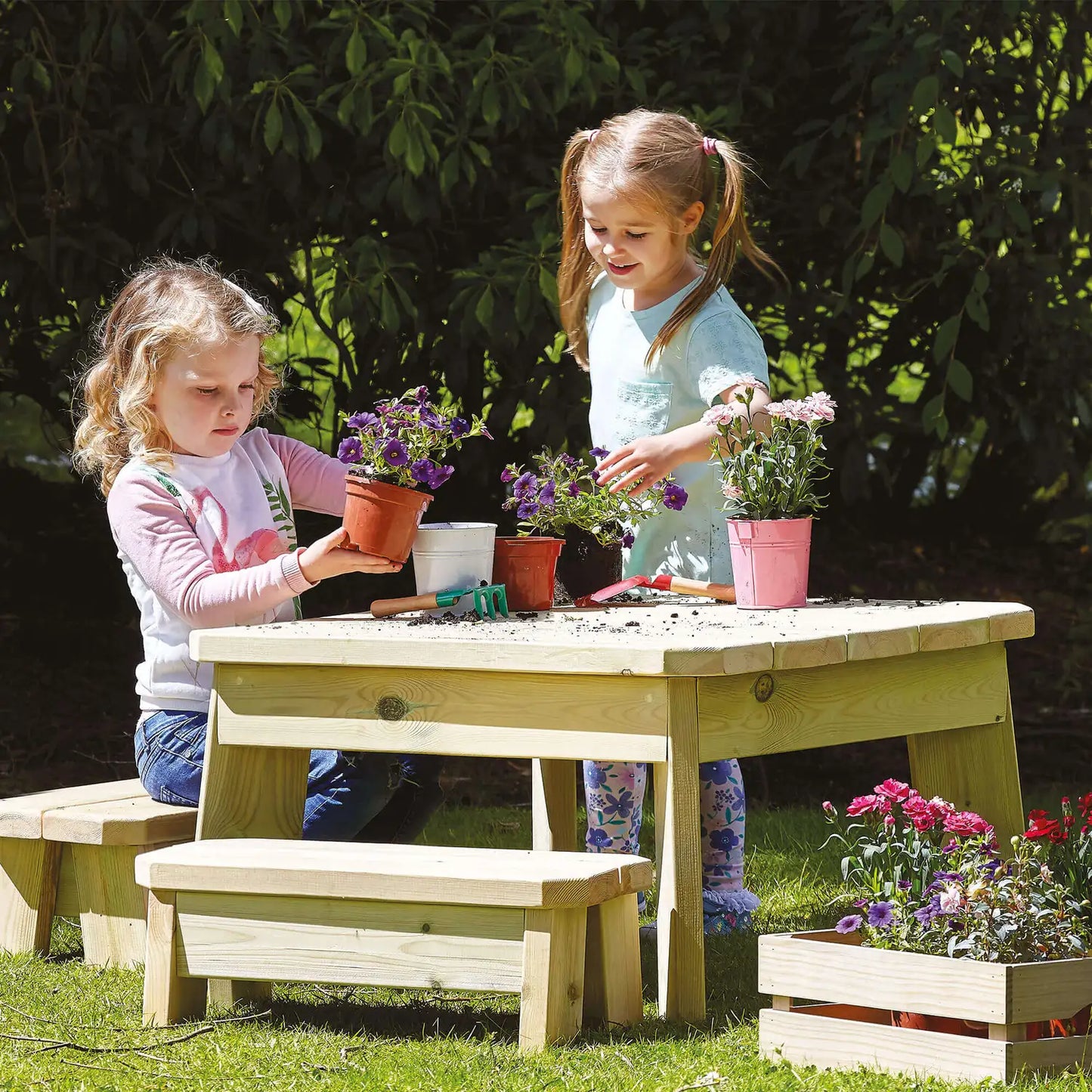 Square Table and Bench Set (18256) (DR061)