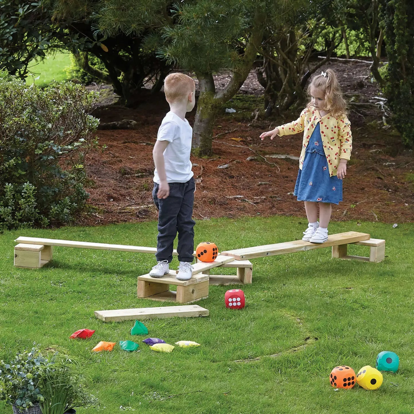 Wooden Outdoor Balance Trail 19 Pack (51343) (DR078)