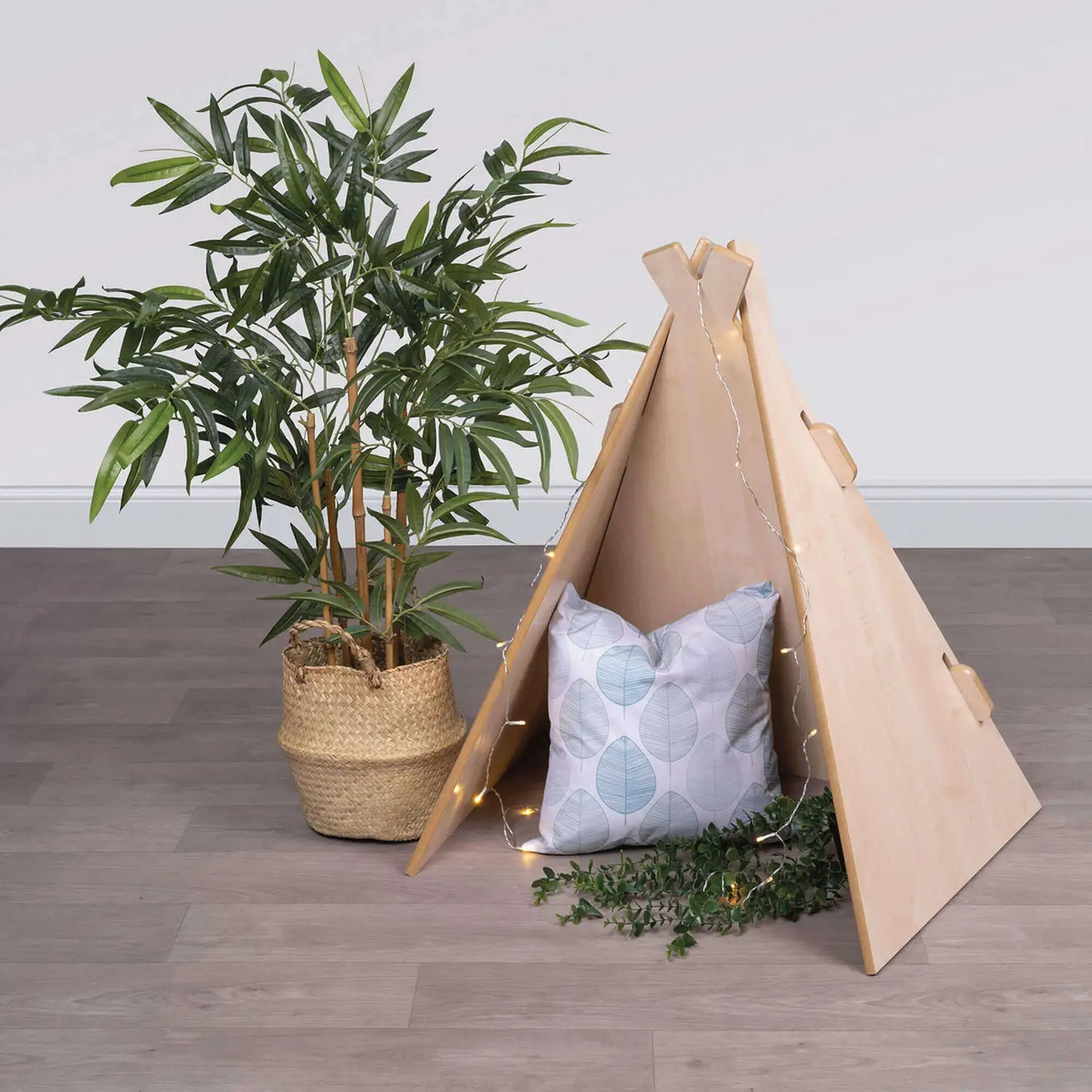 Teepee for Under 2s Maple