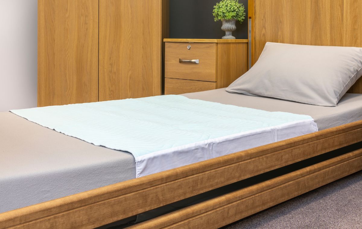Alerta Double Bed Pad 4 Litre Absorbency,86cm x 140cm